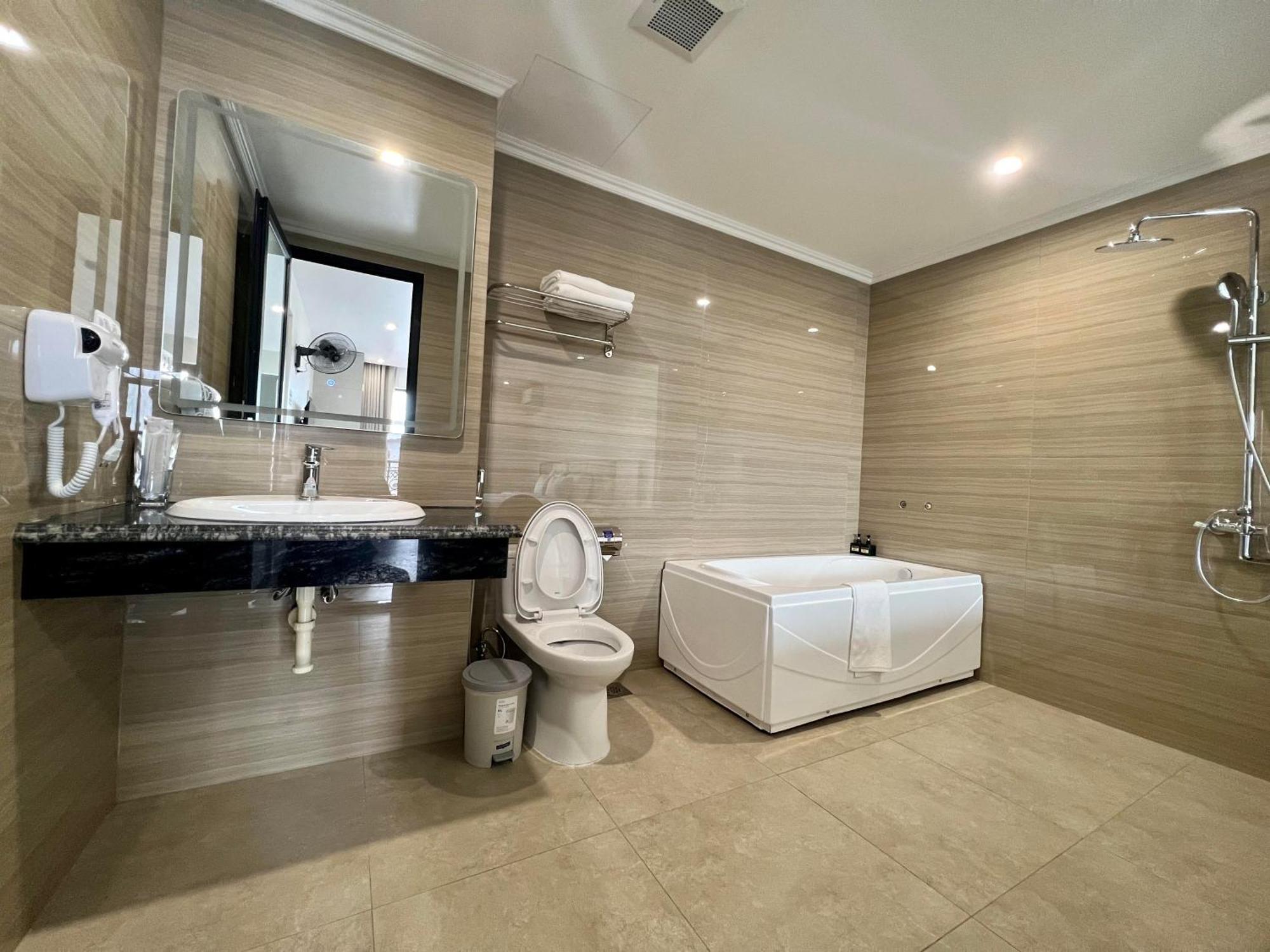 Grand Dragon Noi Bai Hotel هانوي المظهر الخارجي الصورة